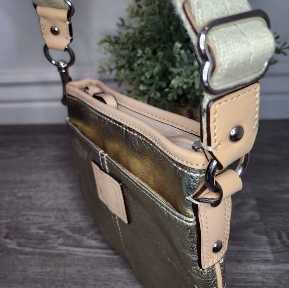 Coach Crossbody - Picture 3 of 8